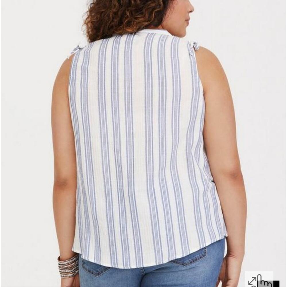 Torrid Blue and White Stripe Herringbone Tank Drawstring Shoulders Size 1X 14/16 - Picture 2 of 10